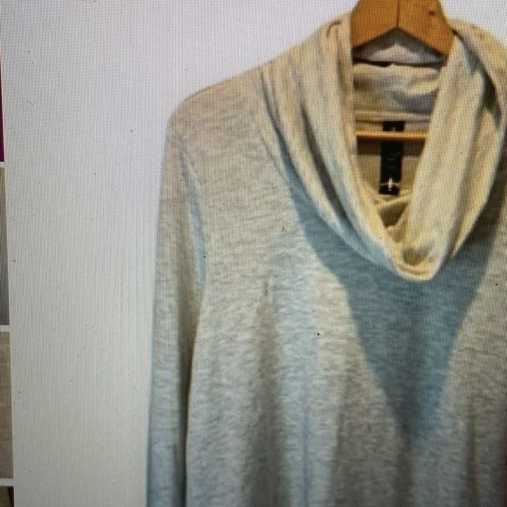 Yogalicious large grey‎ heathered snow a blend of white and grey - side slits